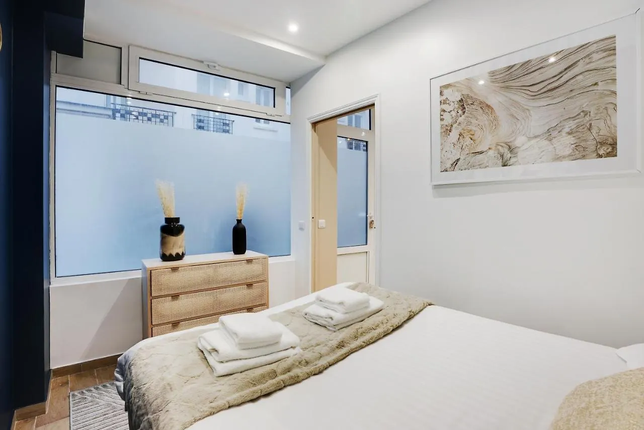 Cmg Manouchian R - Saint Fargeau Apartment Paris