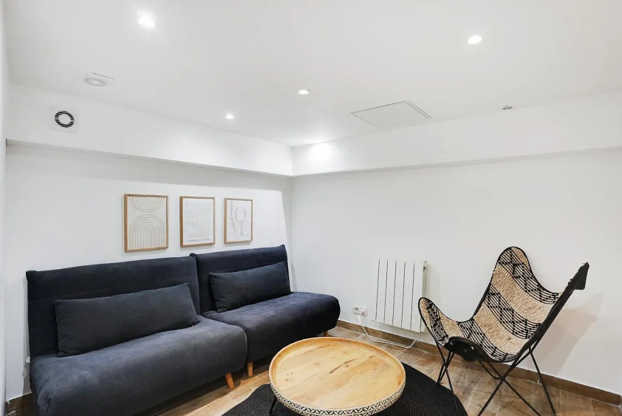 Cmg Manouchian R - Saint Fargeau Apartment Paris France